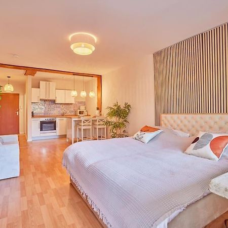 *Design Studio Nahe Frankfurt Bahnhof & Flughafen* Ной Изенбург Екстериор снимка