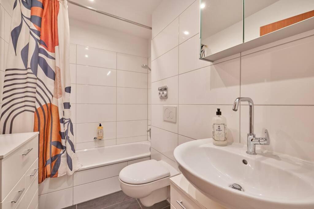 *Design Studio Nahe Frankfurt Bahnhof & Flughafen* Ной Изенбург Екстериор снимка